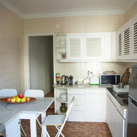 Ola ! Central Lightning Quiet View Garden 10mn Airport Apartamento Lisboa